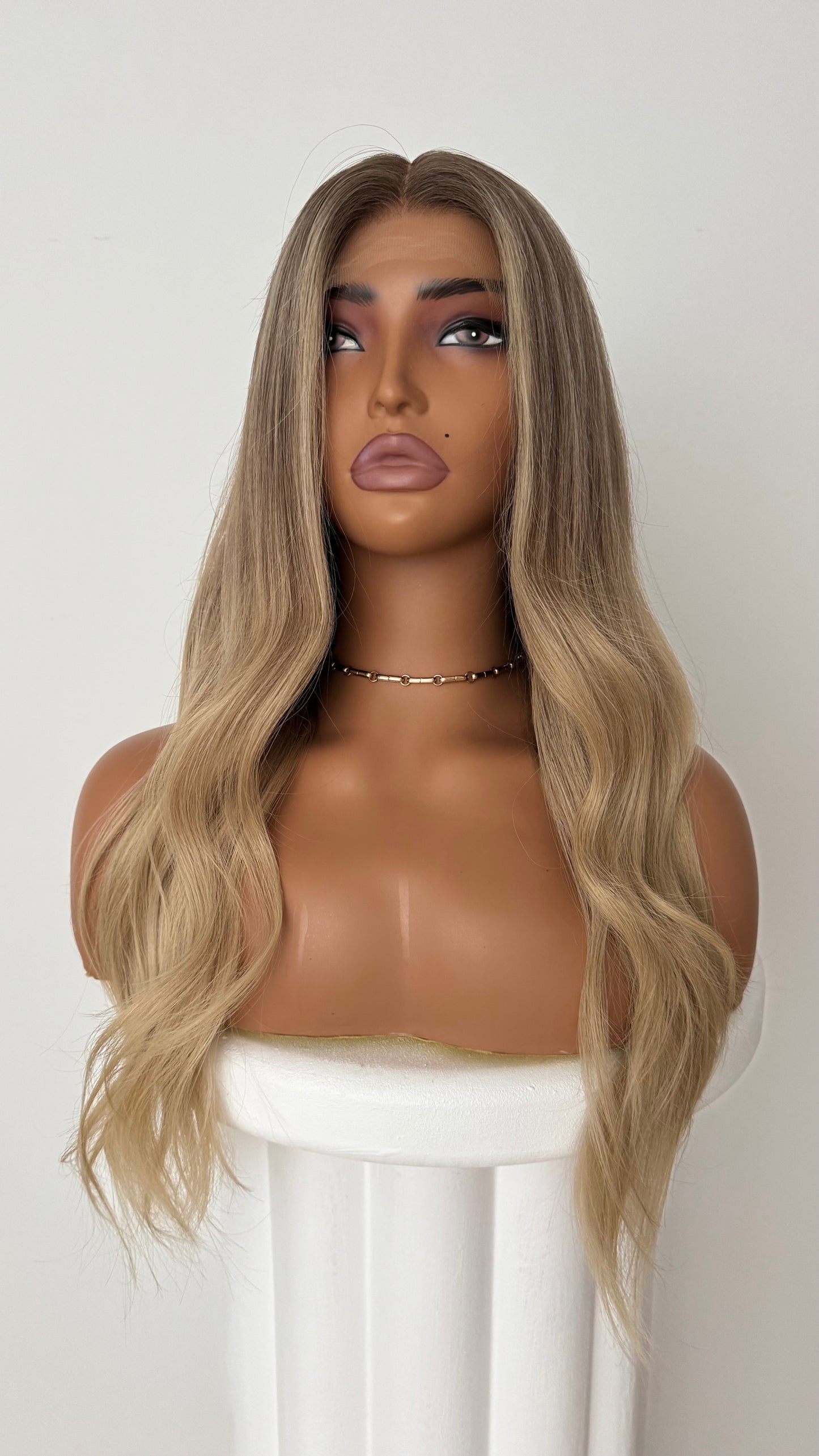 KHLOE 18”