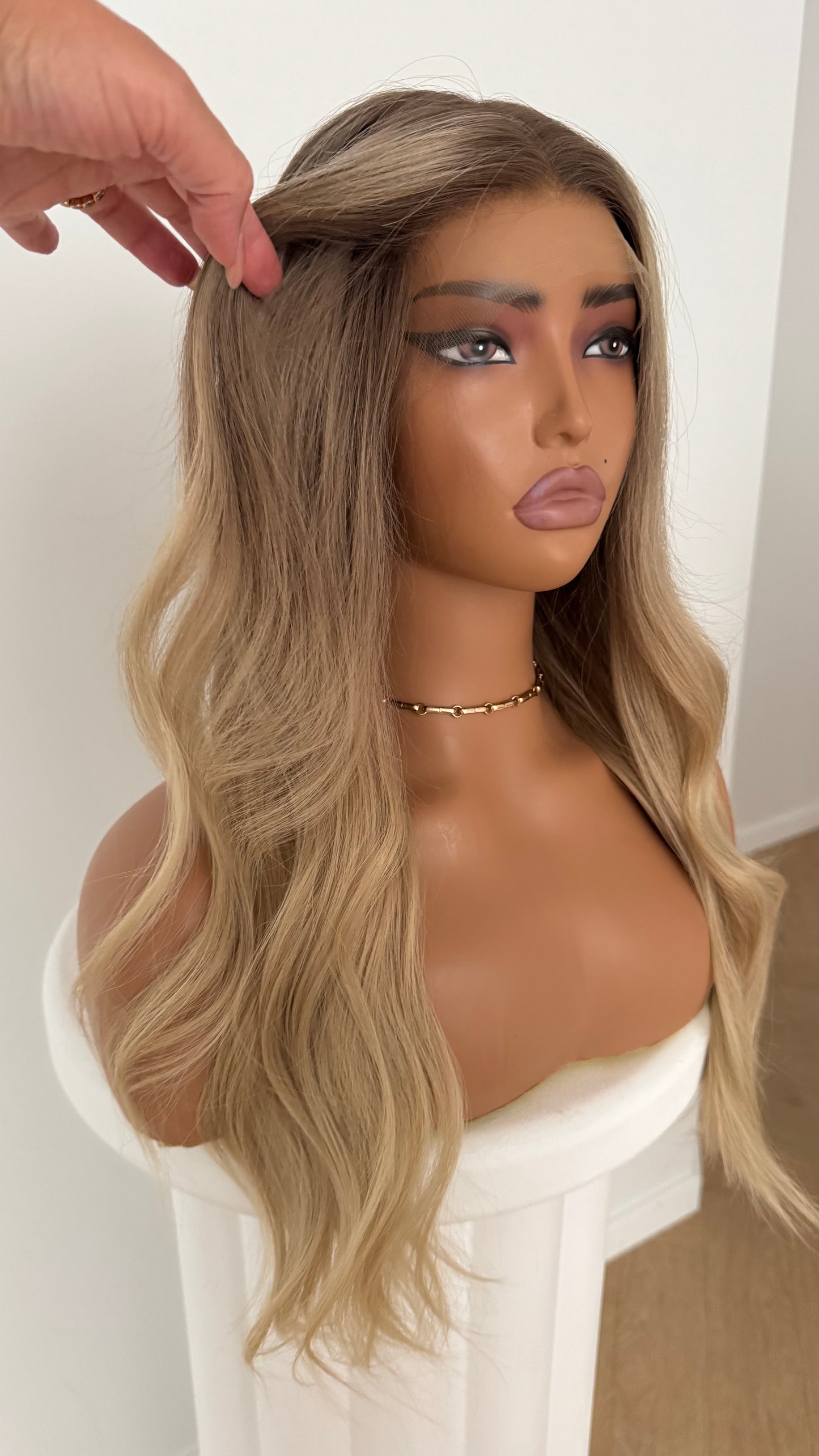 KHLOE 18”