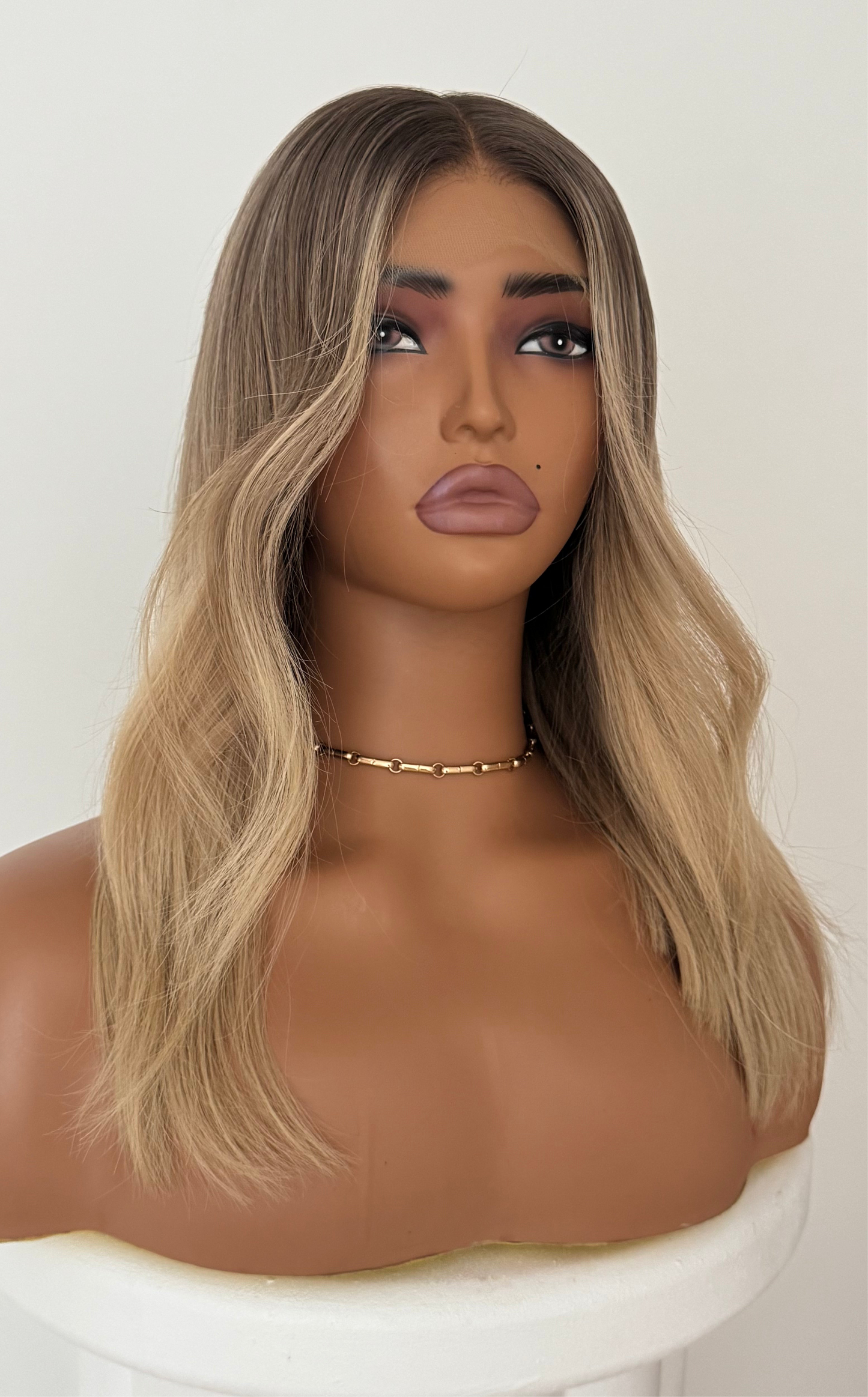 KHLOE